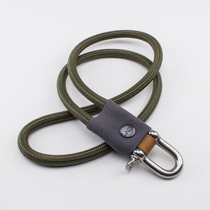 Das Schlüsselband "Olive" (L) ist mit seinem 6.0 mm starken Seil das Dünnste im Sortiment.